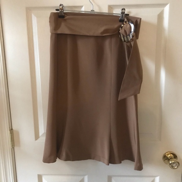 Jacqueline Quinn Belted 100% Silk Skirt in Tan - 309, 311, 312 - Picture 7 of 8